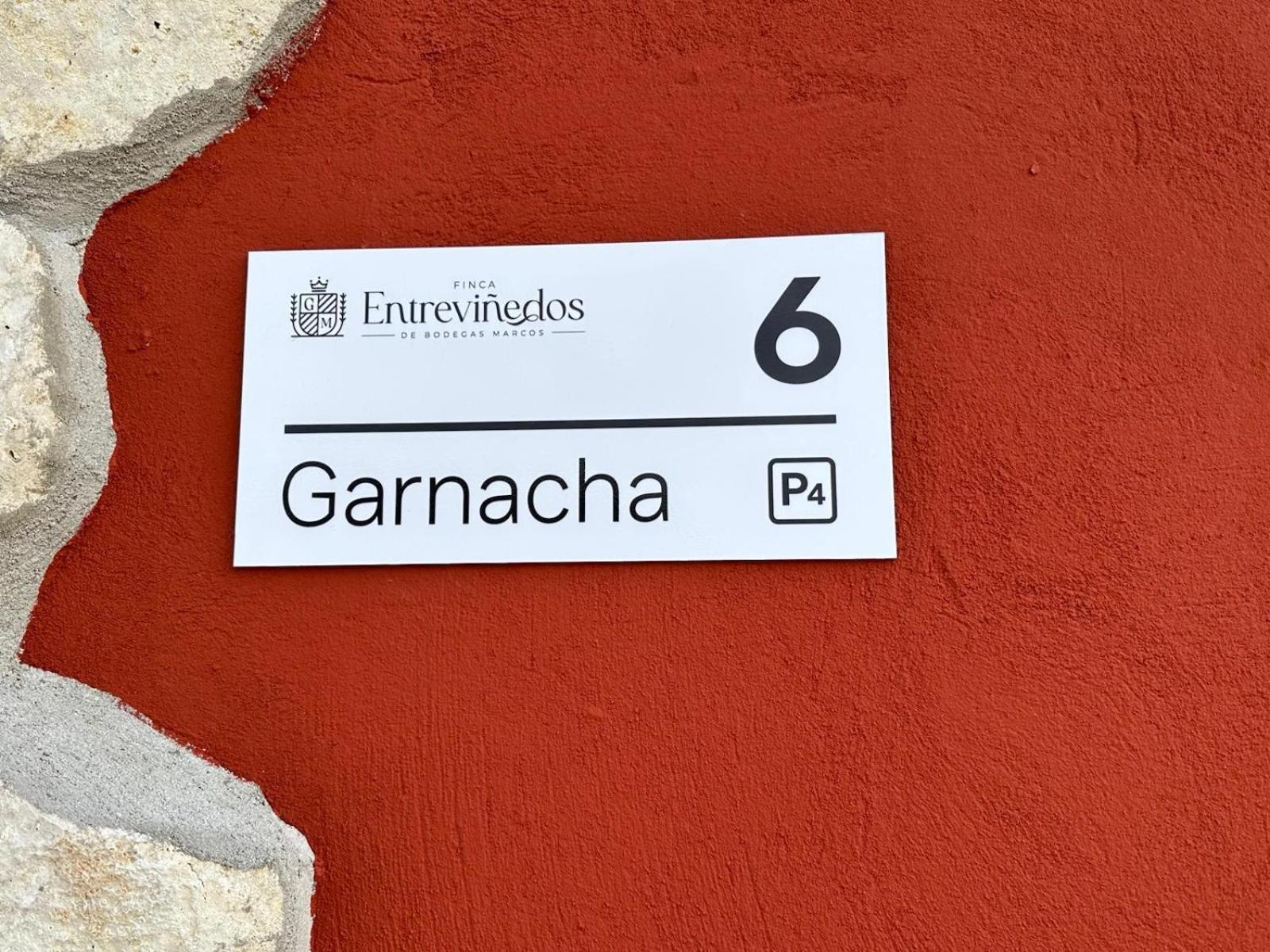Finca Entrevinedos De Bodegas Marcos Peñafiel Exterior foto